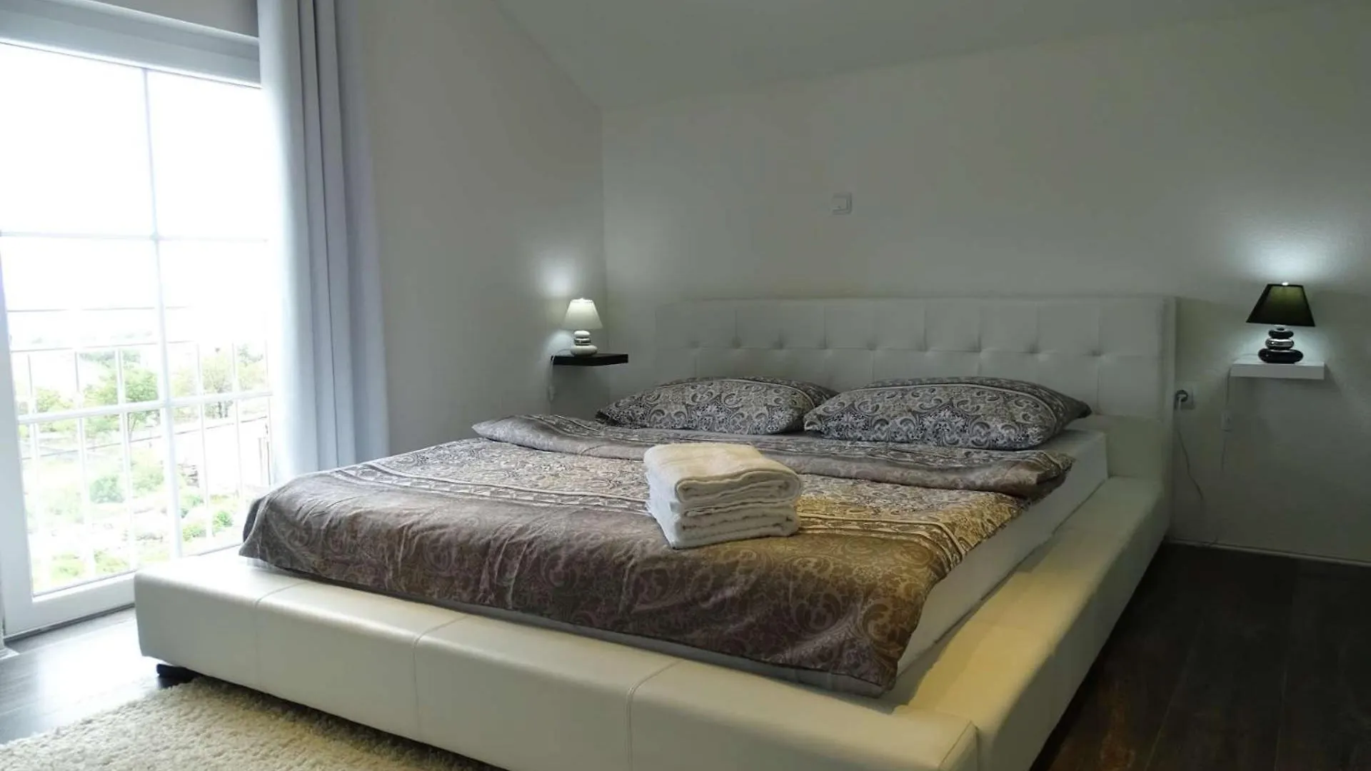 Holiday Home Viktoria With Pool Maslenica 0*,